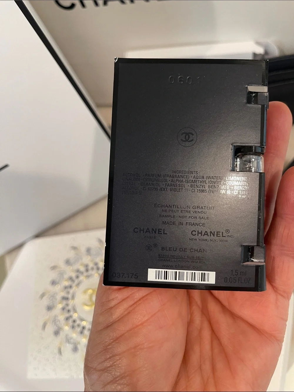 CHANEL Men’s White Gift Packaging with Leather Black Card Holder
